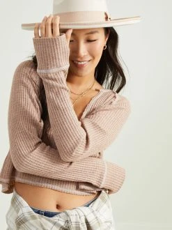 New ???? Altar'D State Shannen Crop Thermal Top ????